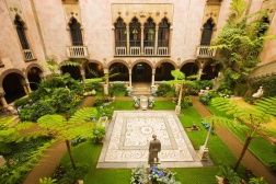 Museo Isabella Stewart Gardner, jardines interiores (Foto: traveler.es)